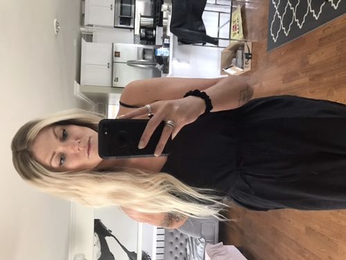 Customer photo review of Long Natural Wave 100% Brazilian Remy Human Hair Lace Front Wig with Natural Baby Hair(#7B/613)