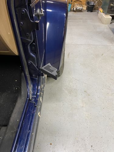 Customer photo review of [PRE-ORDER] Steel Flag Style Foot Pegs (07-19 Jeep Wrangler JK JKU JL)