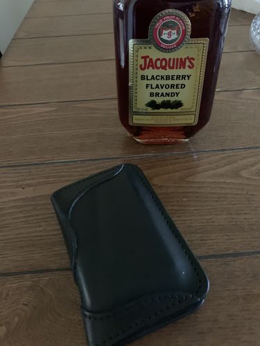 Customer photo review of No.68 | 'Black Skirting' Western Vertical Leather Wallet