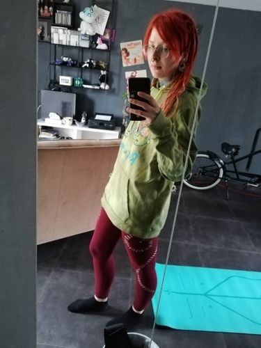 Customer photo review of LOTUS MATTE - die Yoga Matte, die durch Markierungen korrigiert