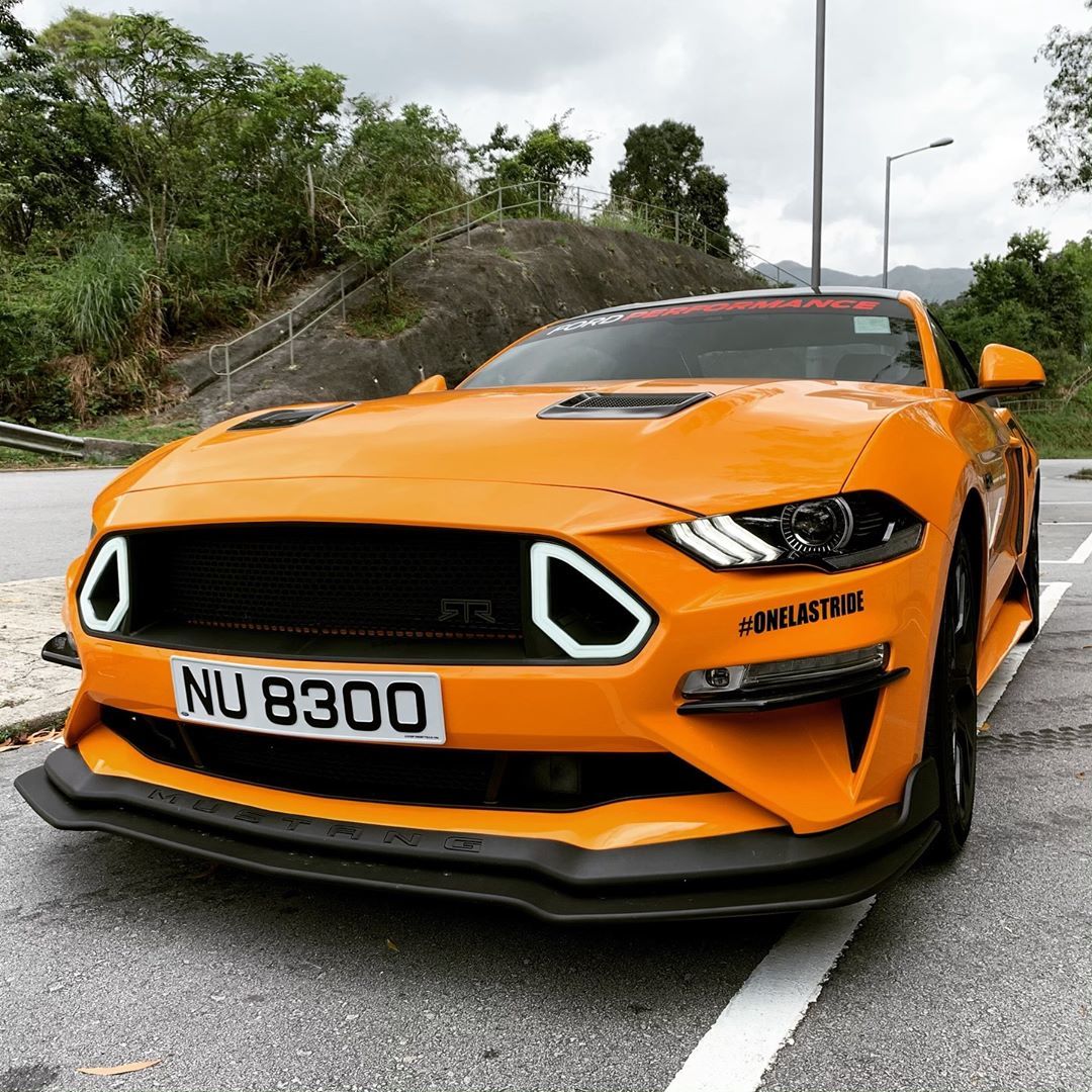 Customer photo review of R Spec Style Grille w/ LED DRL(2018 - 2019 Ford Mustangs)