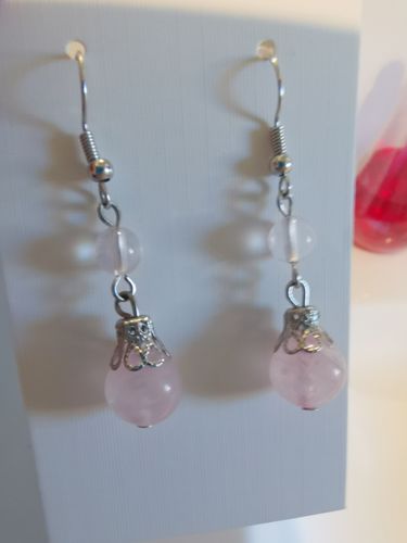 Customer photo review of BOUCLES PENDANTE QUARTZ ROSE