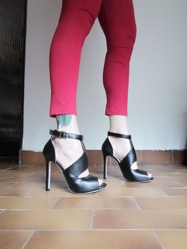 Customer photo review of Sandales à talons chunky à lacets et à lacets