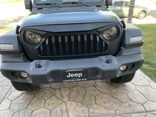 Customer photo review of Vader Grille w/ Mesh - Matte Black (18-20 Jeep Wrangler JL & Gladiator JT)