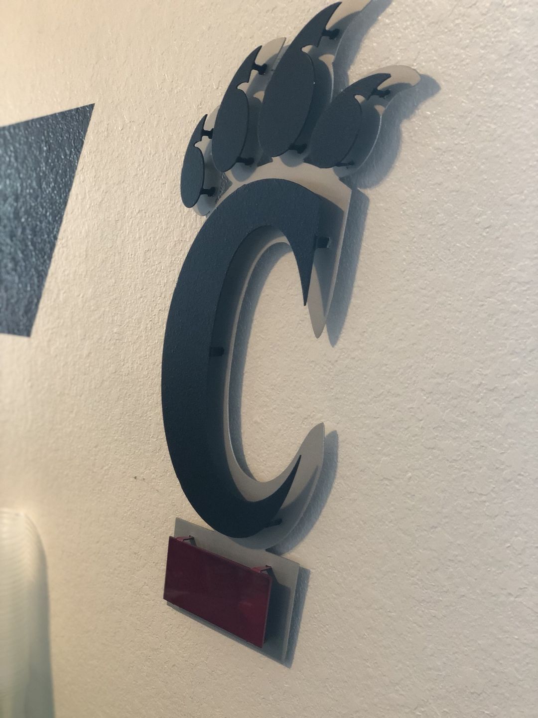 Customer photo review of University of Cincinnati "C" 3D Vintage Metal Artwork