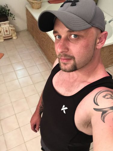 Customer photo review of Men's Heat-Trapping Sweat Vest