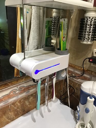 Customer photo review of GezondeGlimlach™ | UV tandenborstel houder