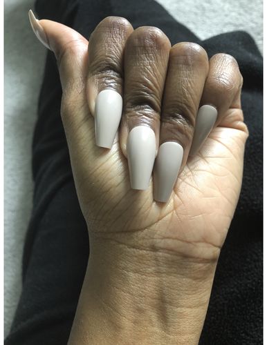 Customer photo review of INSTANT GLAM- MEDIUM COFFIN LENGTH GLOSSY SOLID SETS