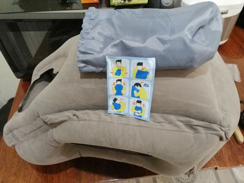 Customer photo review of Reismaatje 2.0 | Het ideale reis kussen