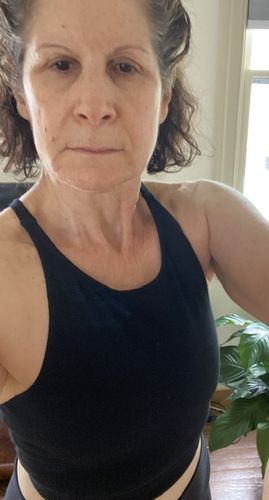 Customer photo review of Grayson Crop - Onyx