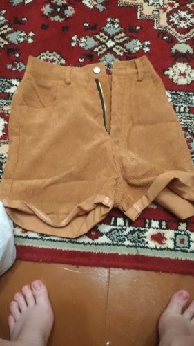 Customer photo review of Fashion casual base corduroy shorts