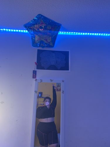 Customer photo review of Rebdolls "Who's That Girl" Thumbhole Crop Top