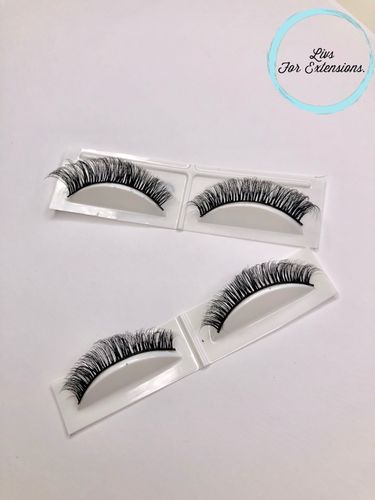 Customer photo review of 0.07 Easy Fan Russian Volume Cashmere Lashes (16 lines)