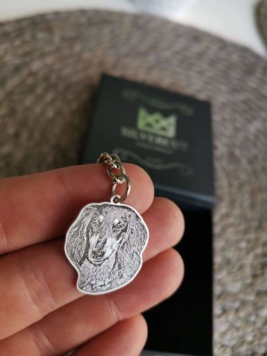 Customer photo review of Silvercut™ Keychain