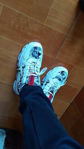 Customer photo review of Hud Mitrou Sneakers