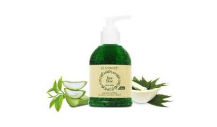 Customer photo review of Tea Tree Oil Face Wash with Neem & Aloe Vera, 150ml