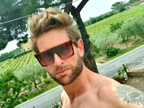 Customer photo review of Storm - Brown