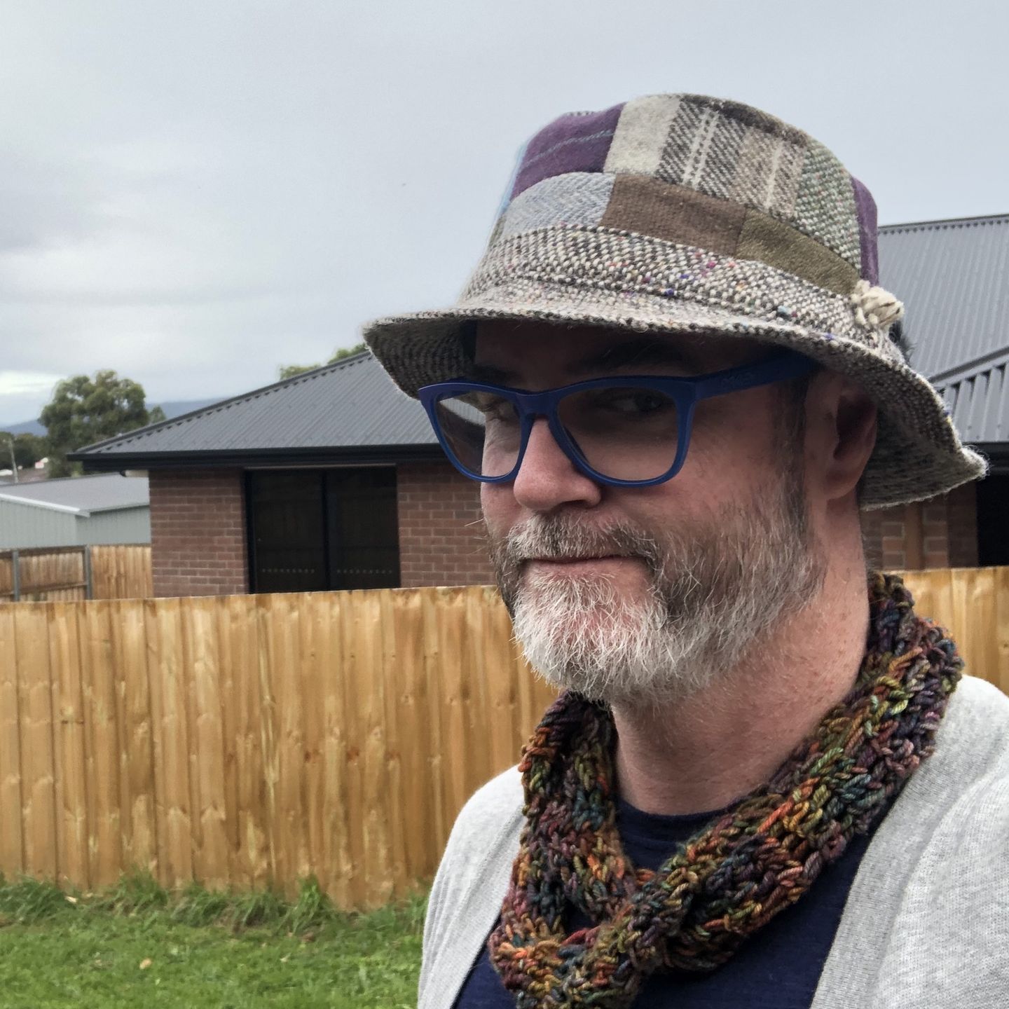 Customer photo review of Walking Hat Patchwork Tweed