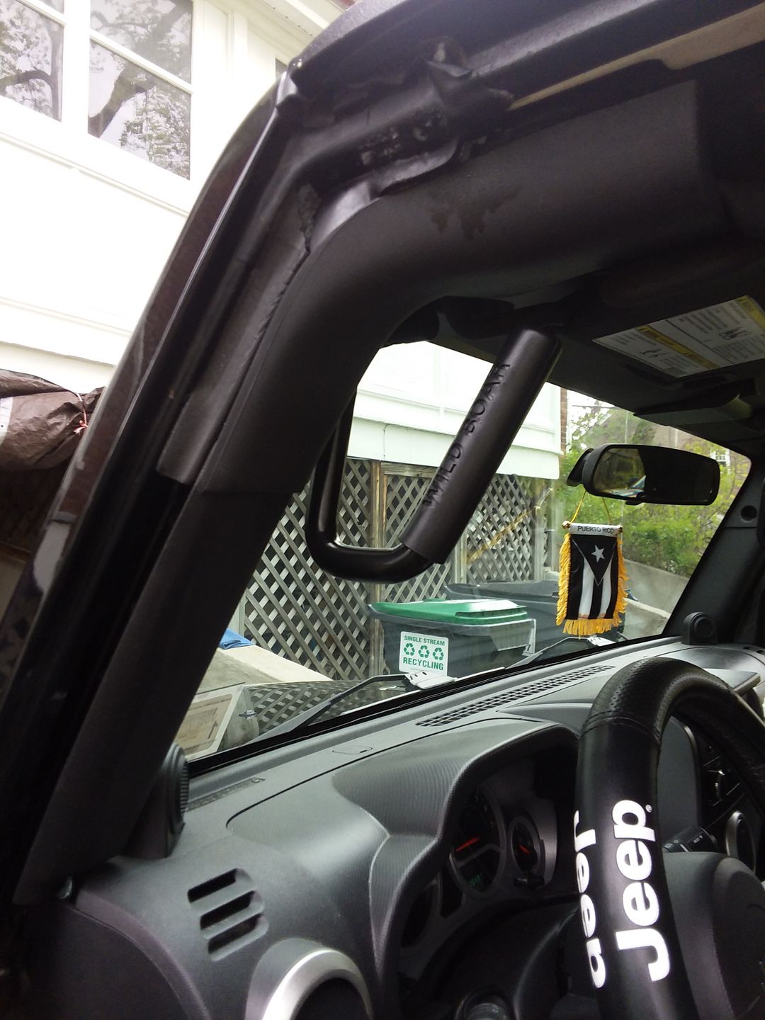 Customer photo review of Steel Grab Handle - Front / Rear / Red / Black (07-18 Jeep Wrangler JK/ JKU)