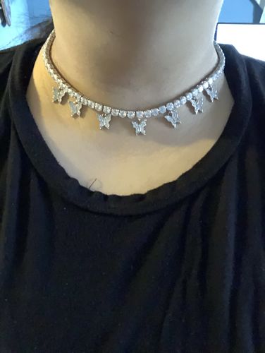 Customer photo review of “Mariposa Diamante choker”