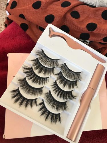 Customer photo review of Magnetic Eyeliner & Lash Kit by LashAura™ - (60% OFF)