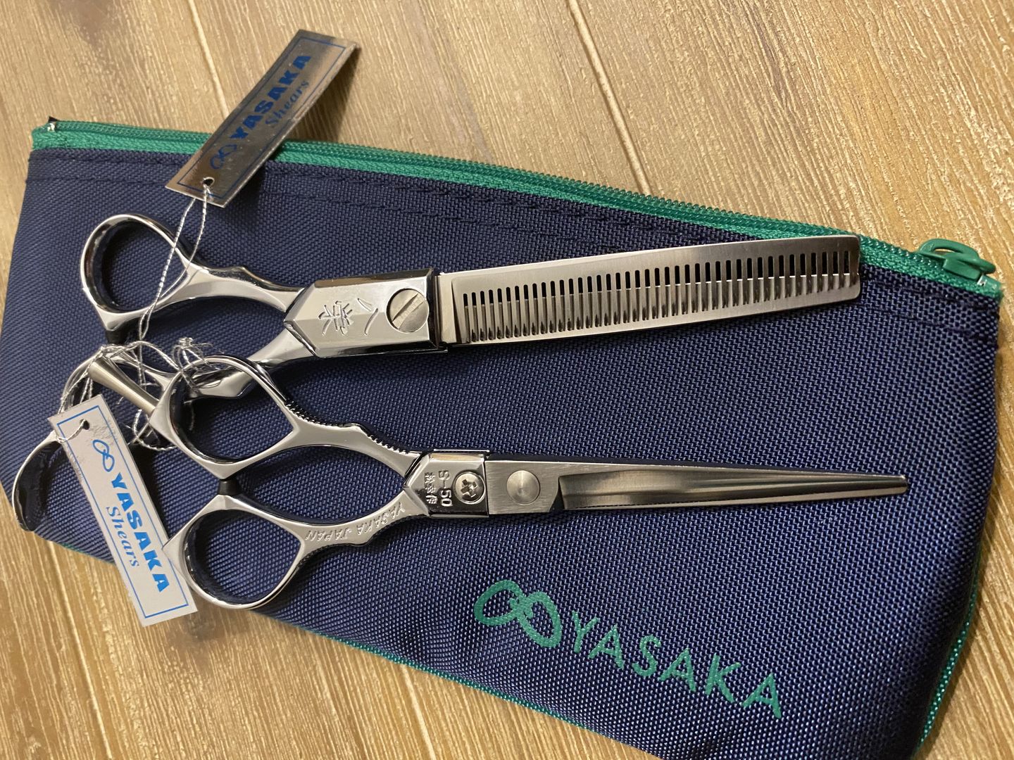 Customer photo review of Yasaka Traditional Cutting & Thinning Scissors Set