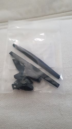 Customer photo review of MRY Replacement Sock Kits for Oakley Juliet Sunglasses