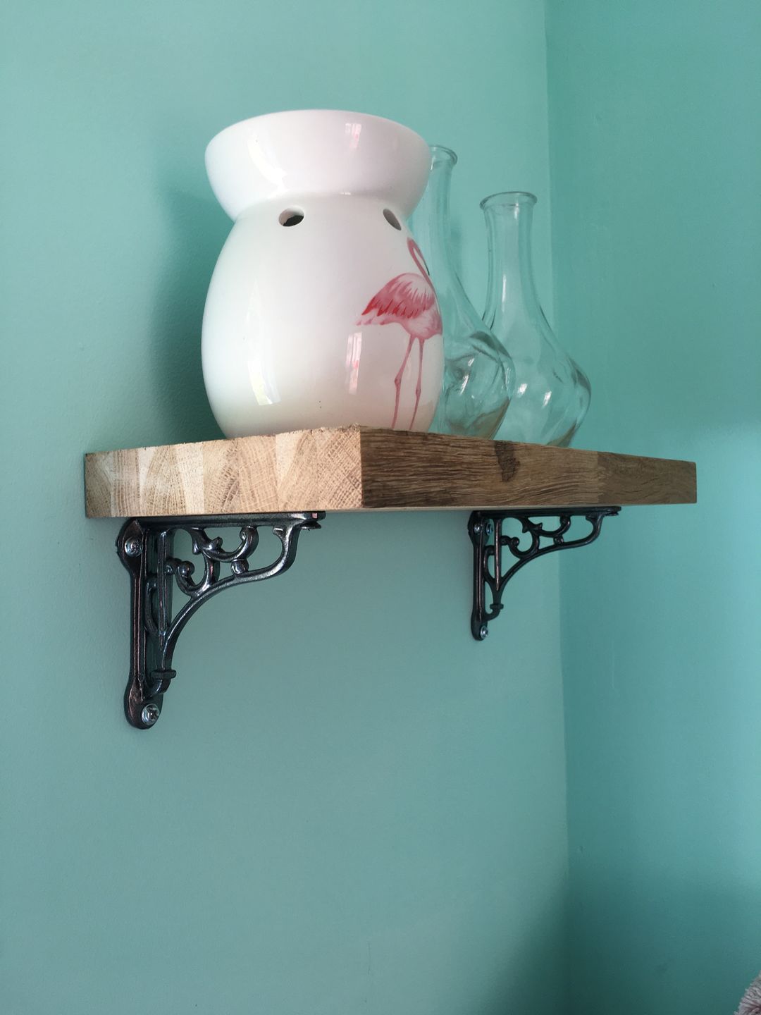 Customer photo review of 4 Inch Victorian Scroll Cast Iron Shelf Bracket