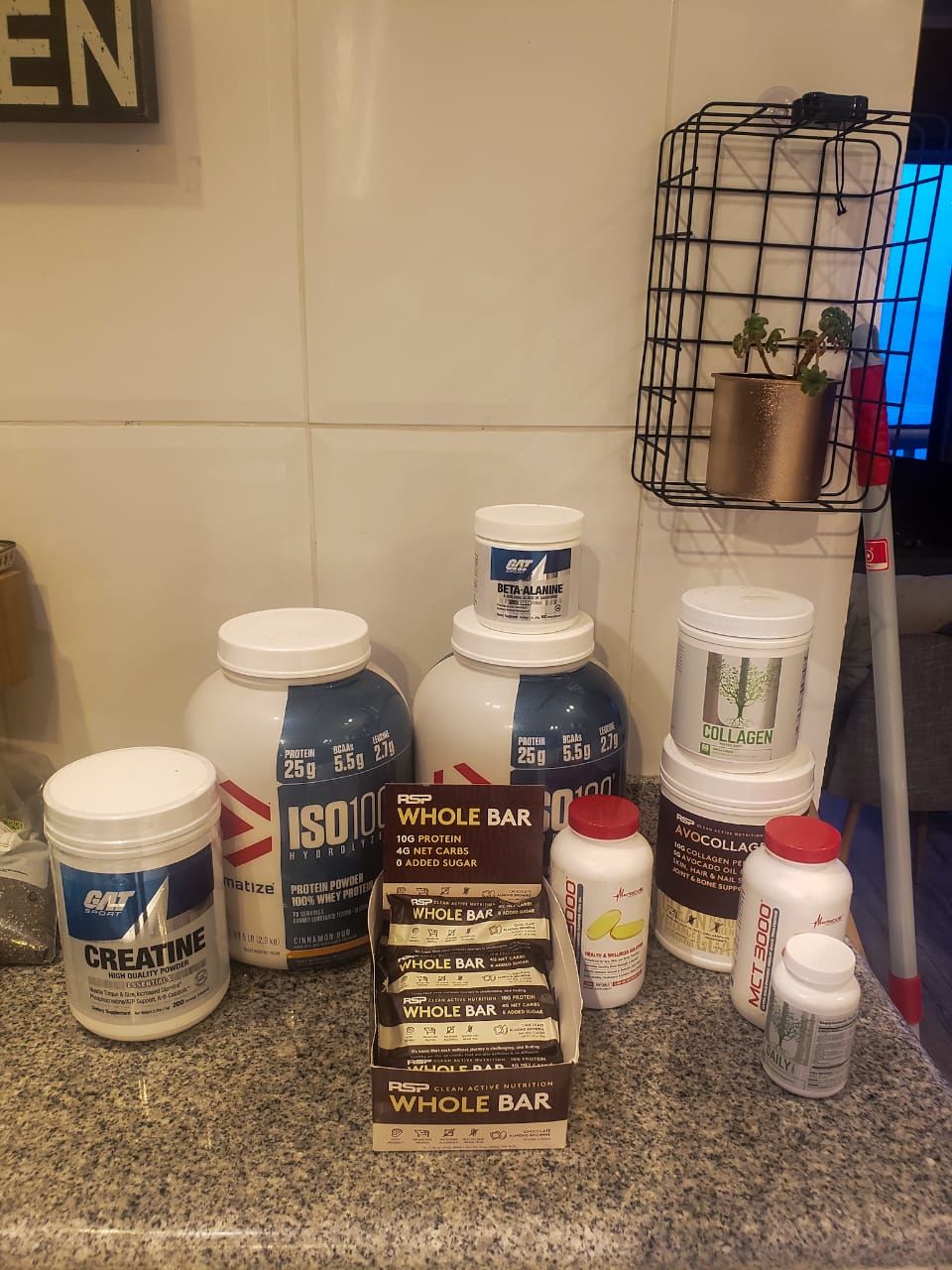 Customer photo review of Dymatize ISO100 Hydrolyzed Proteina Hidrolizada 5 Lb