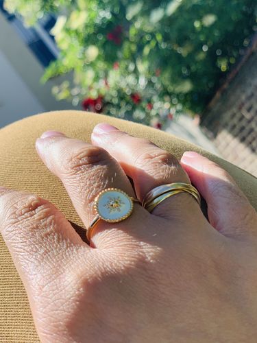 Customer photo review of Bague Helia Blanche