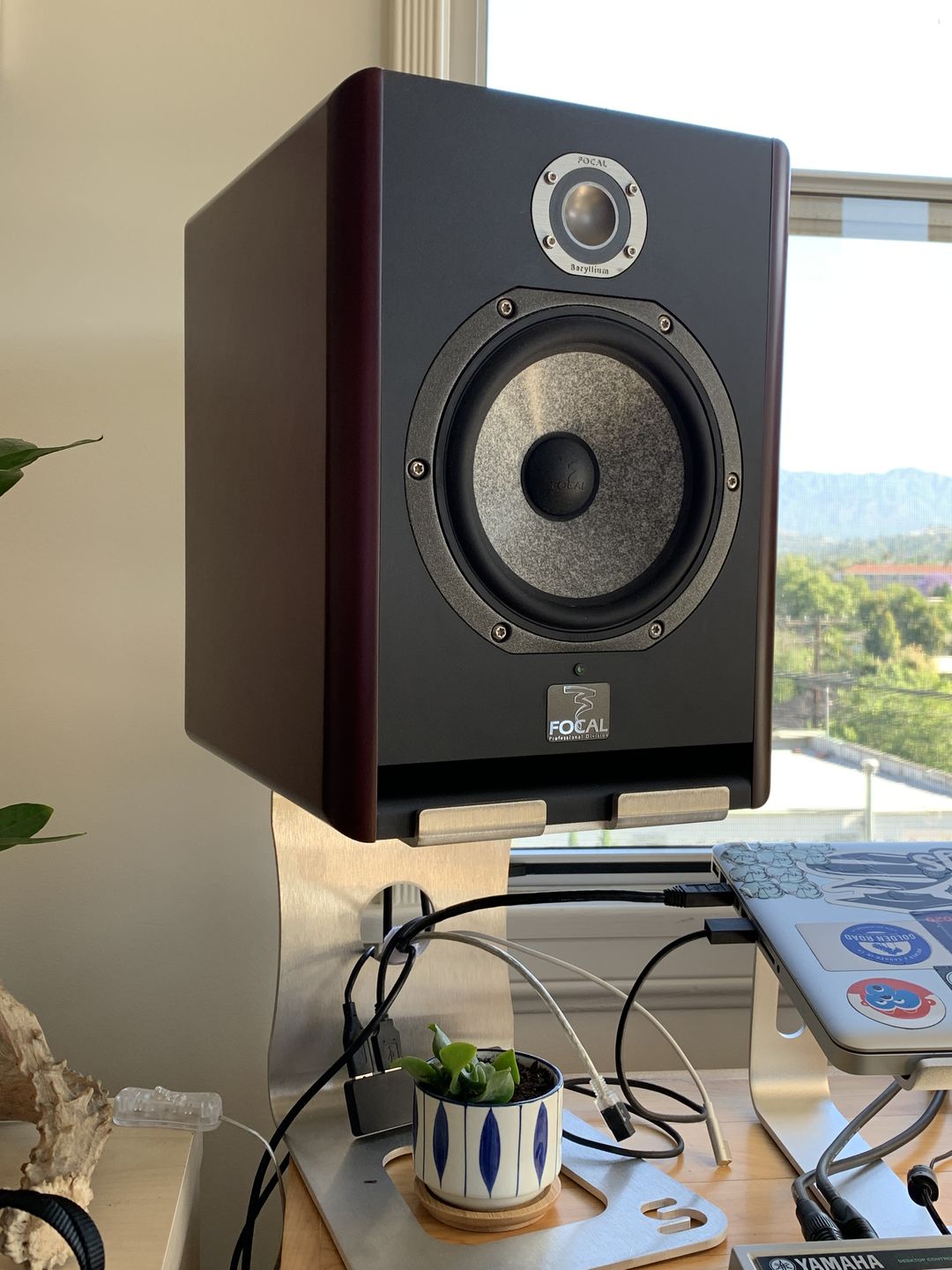 Customer photo review of SOUNDRISE PRO Studio Monitor Stands 9" | Made in USA | Pair