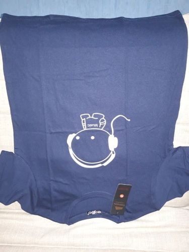 Customer photo review of Alvar Geertz T-Shirt