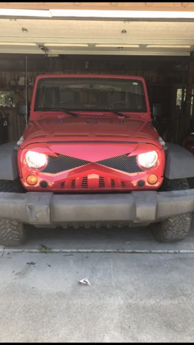 Customer photo review of Hawke Grille - Red (07-18 Jeep Wrangler JK)