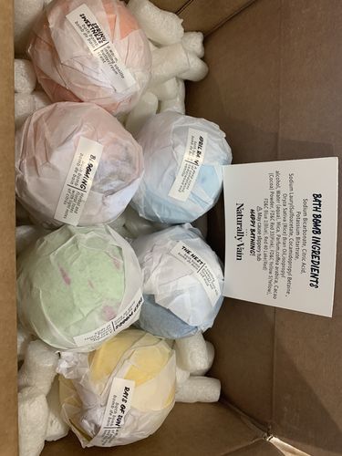 Customer photo review of Monthly Bath Bomb Club- First Month Only $9