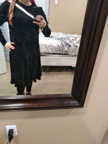 Customer photo review of DOLMAN VARSITY TEE-BLACK