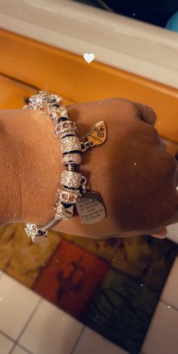 Customer photo review of Mother Daughter Eternal Love Bracelets