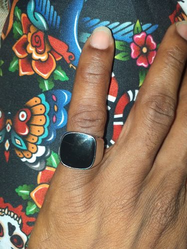 Customer photo review of BLACK TOP SQUARE RING