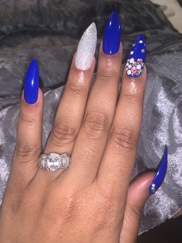 Customer photo review of HANDMADE- GLOSSY PEARL #1 BLUE CRYSTAL SET