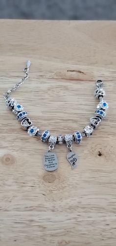 Customer photo review of Mother Daughter Eternal Love Bracelets