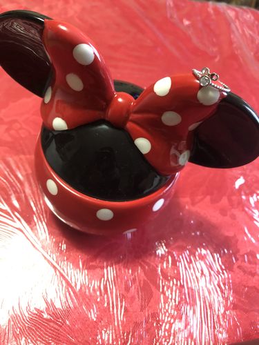 Customer photo review of Disney® Minnie Mouse Candle - Minnie Mouse Ring Collection