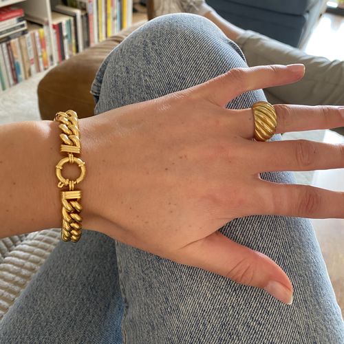 Customer photo review of Spring clasp bracelet