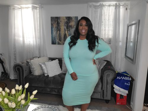 Customer photo review of Rebdolls Essential Long Sleeve Crew Neck Bodycon Midi Dress