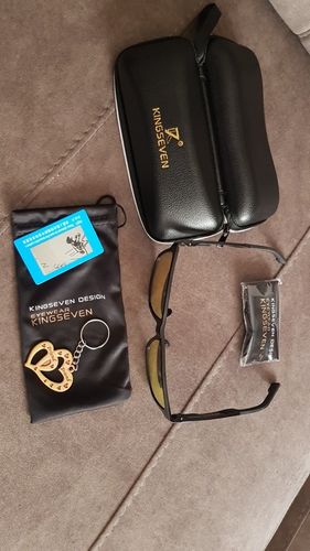 Customer photo review of Aluminum Magnesium Polarized Sunglasses