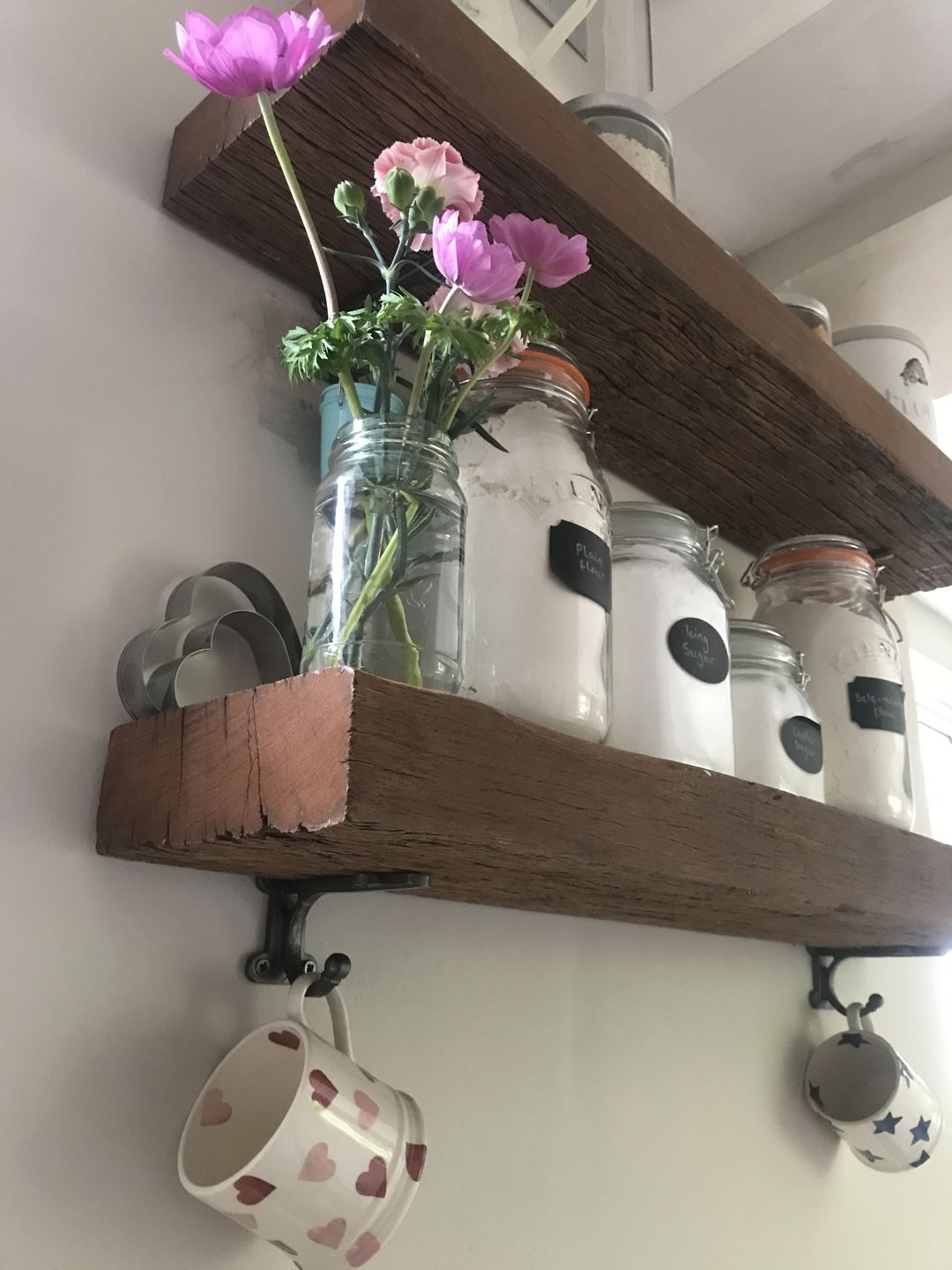Customer photo review of 4 Inch Chiltern Cast Iron Shelf Bracket