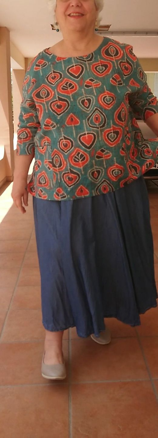 Customer photo review of Plus Size - Buykud Casual Printed 100% Linen T-Shirt