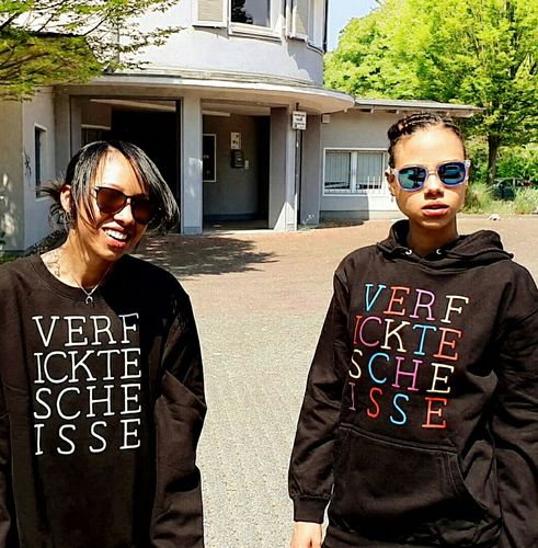 Customer photo review of Verf ickte sche isse - Words on Shirts  - Unisex Pullover