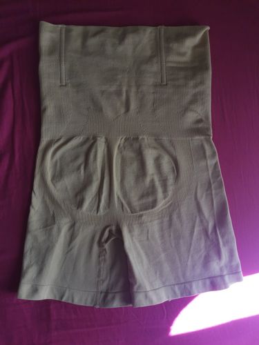 Customer photo review of Shorty Amincissant Nude