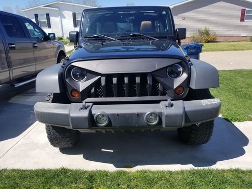 Customer photo review of [PRE-ORDER] Gladiator Vader Grille - Matte Black (07-18 Jeep Wrangler JK)