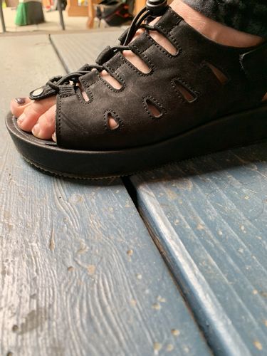 Customer photo review of The Traveler Sandal