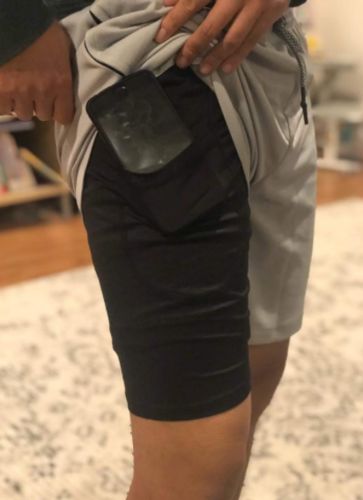 Customer photo review of 7" Pocket Hybrid Shorts
